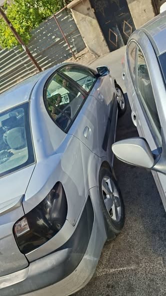 كيا ريو 2009 - صورة 3