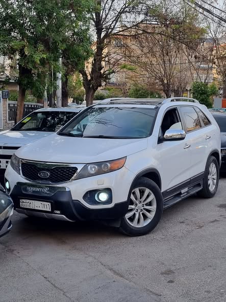 كيا سورينتو 2011 - صورة 2