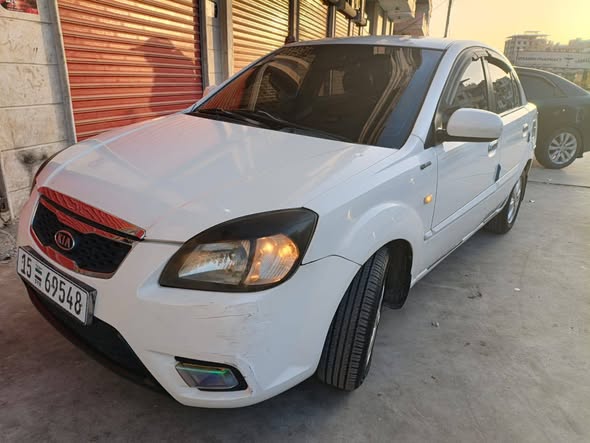 كيا ريو 2011 - صورة 1