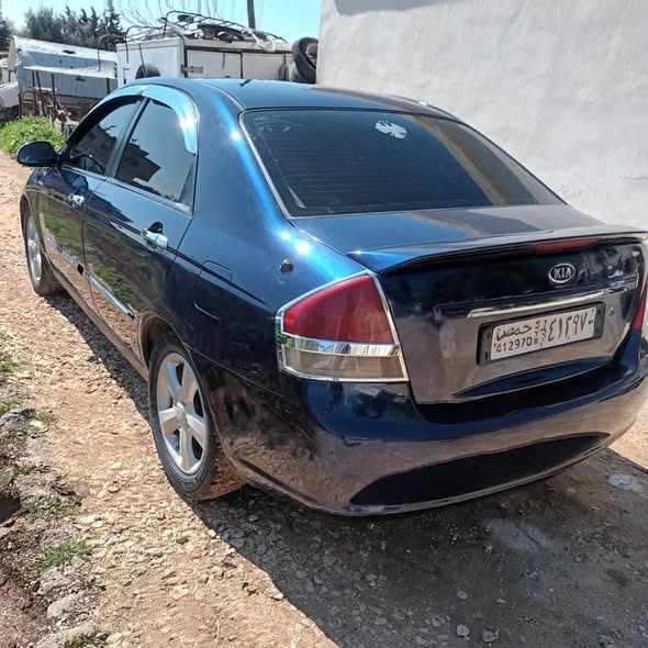 كيا سيراتو 2008 - صورة 4