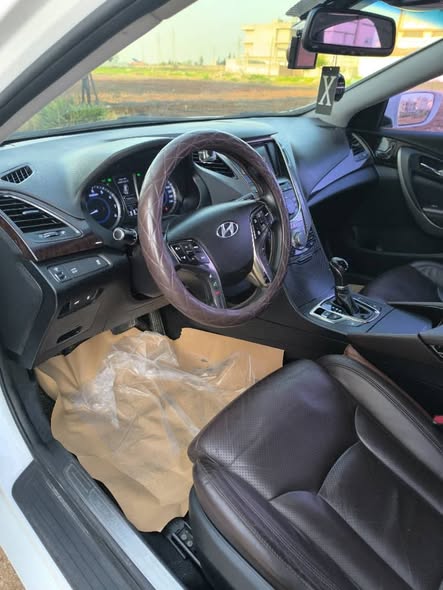 هونداي ازيرا 2012 - صورة 4