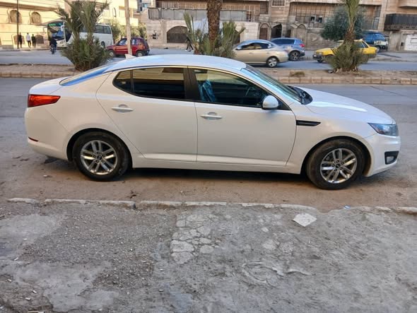 كيا أوبتيما 2011 - صورة 3