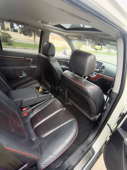 هيونداي سنتافيه 2009 - صورة 4