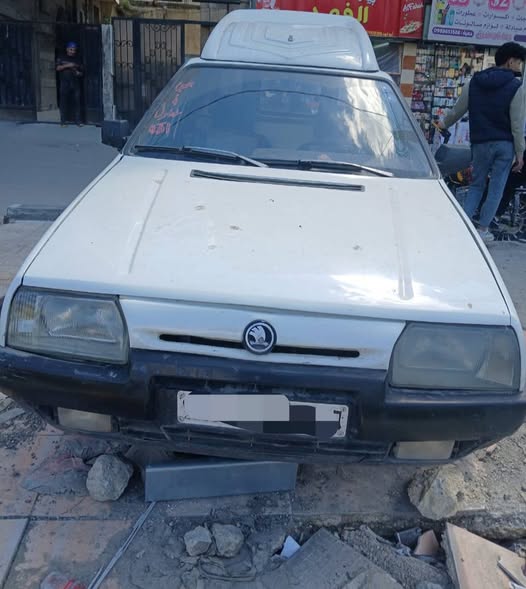 سكودا بيك أب 1995 - صورة 3