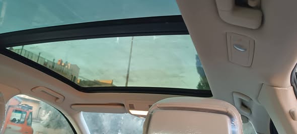 فولكس فاغن طوارق 2012 - صورة 3