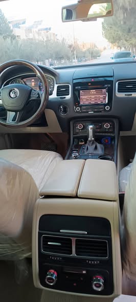 فولكس فاغن طوارق 2012 - صورة 5