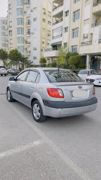 كيا ريو 2010 - صورة 4