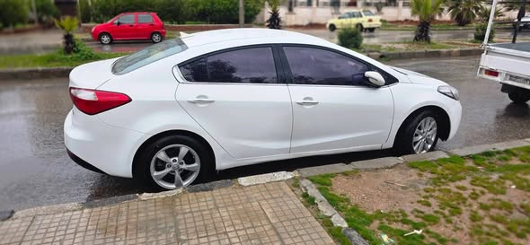 كيا K3 2014 - صورة 4