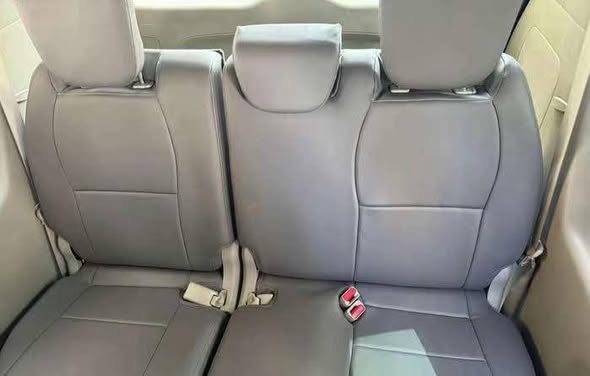 كيا سيدونا 2016 - صورة 5