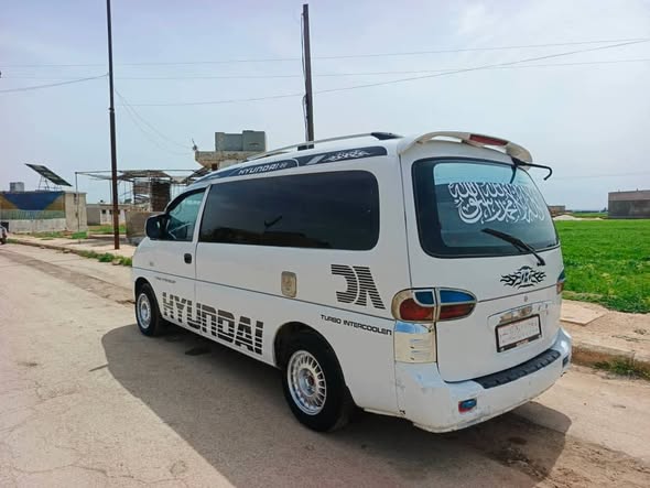 هيونداي H-1 2001 - صورة 2