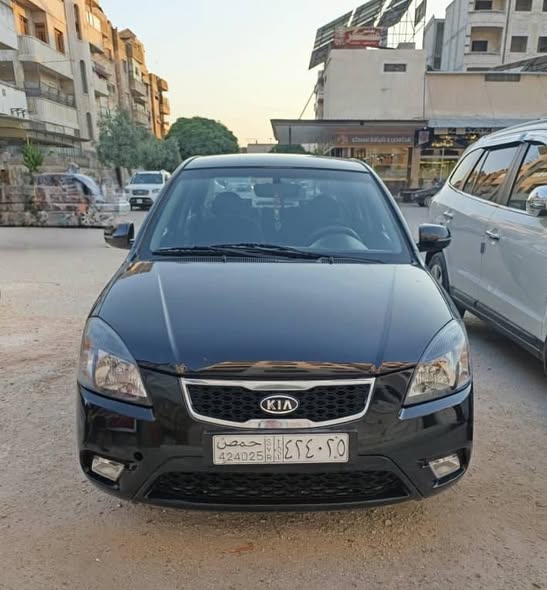 كيا ريو 2010 - صورة 1