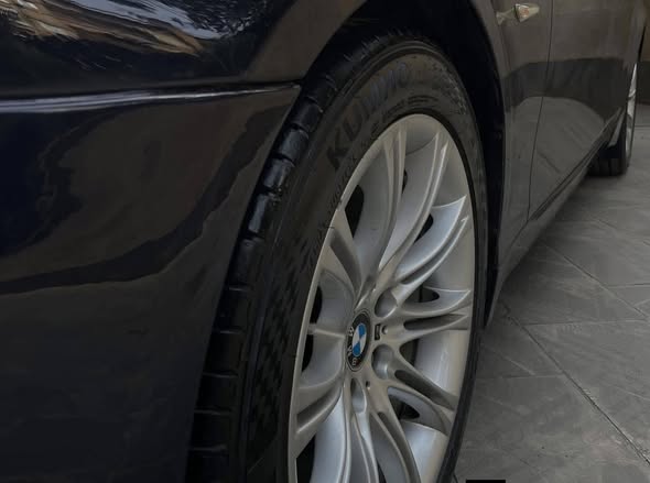 بي إم دبليو 520 2009 - صورة 3