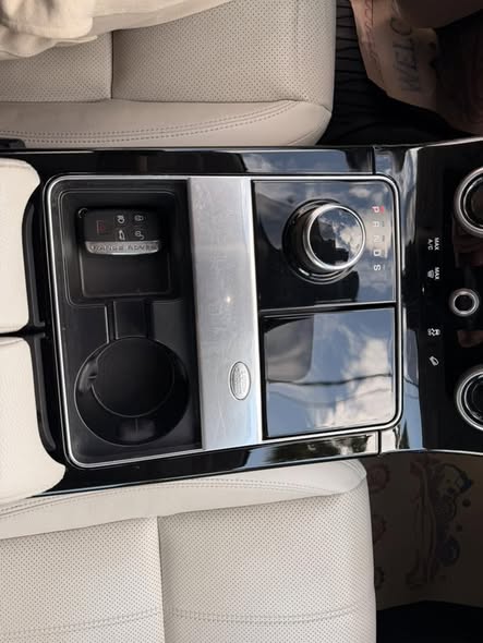 رنج روفر فيلار 2020 - صورة 5