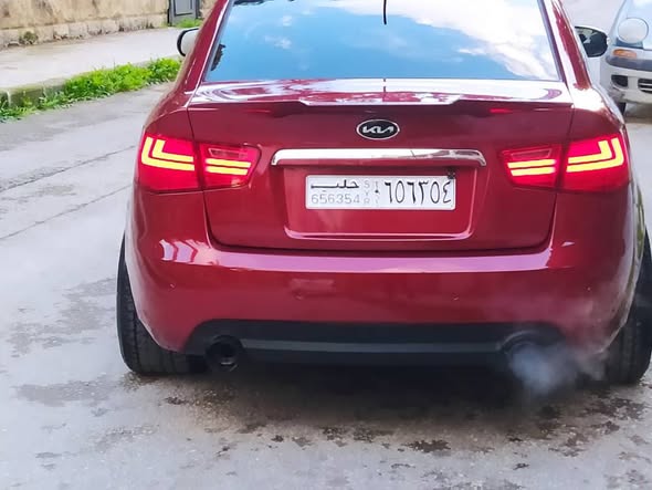 كيا فورتي 2010 - صورة 3