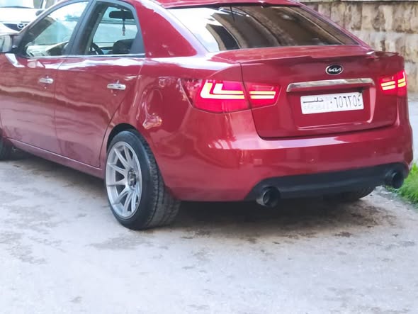 كيا فورتي 2010 - صورة 4