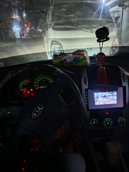 كيا سيراتو 2008 - صورة 2