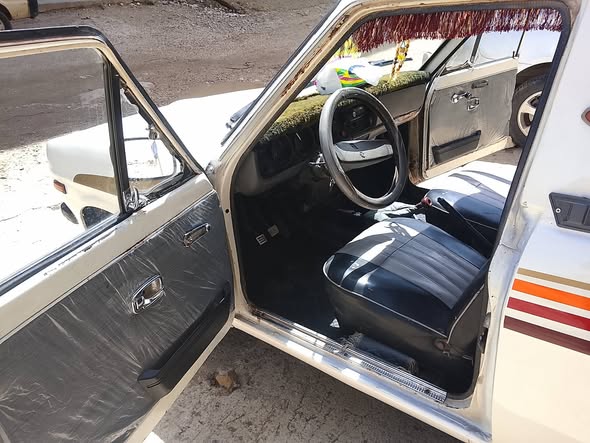 نيسان بيكاب 1995 - صورة 4