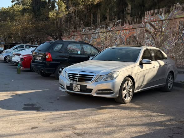 مرسيدس E220 2011 - صورة 1