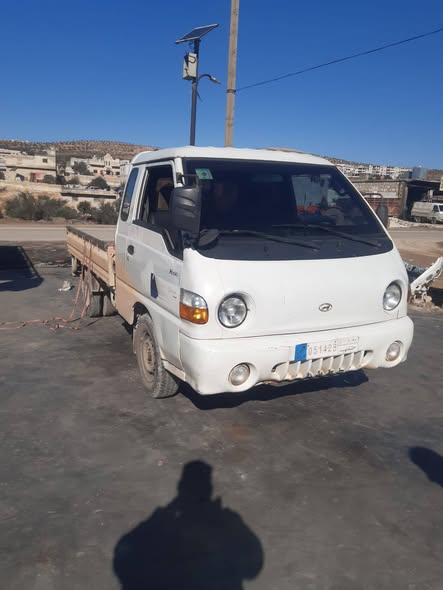 هونداي H100 2001 - صورة 2