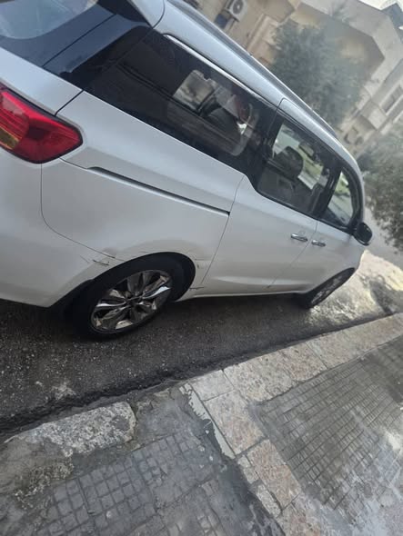 كيا كرنفال 2015 - صورة 3