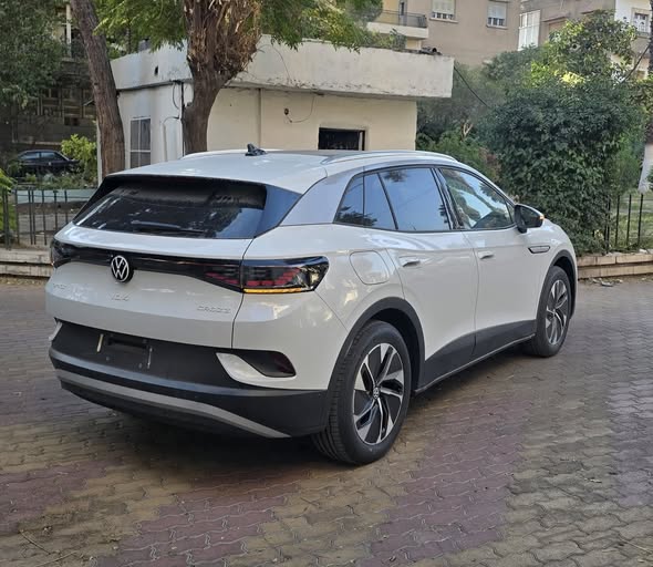 فولكسفاغن اي دي 4 2024 - صورة 4