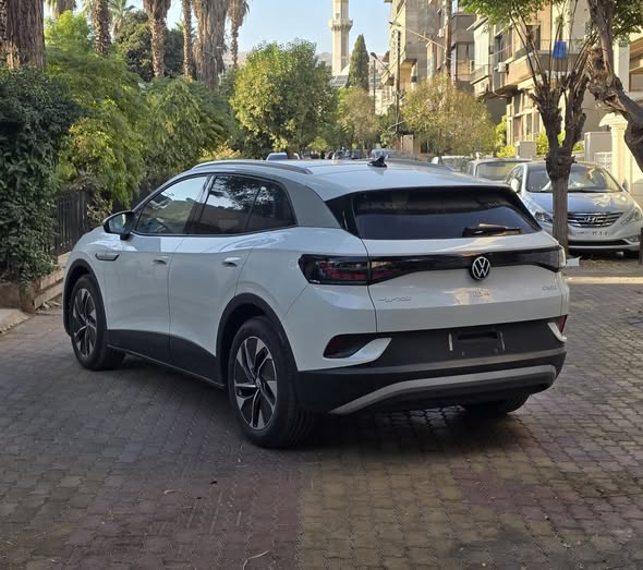 فولكسفاغن اي دي 4 2024 - صورة 5