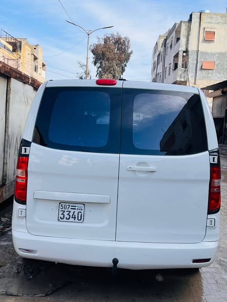 هيونداي H-1 2011 - صورة 2