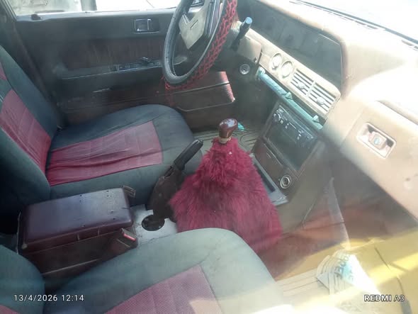 مازدا 929 1983 - صورة 2