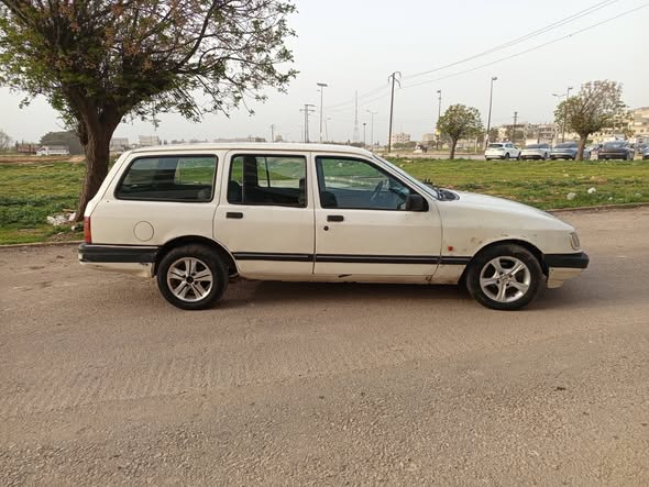 فورد سيرا 1992 - صورة 4