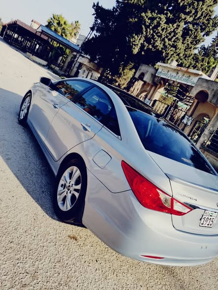 هيونداي سوناتا 2012 - صورة 2