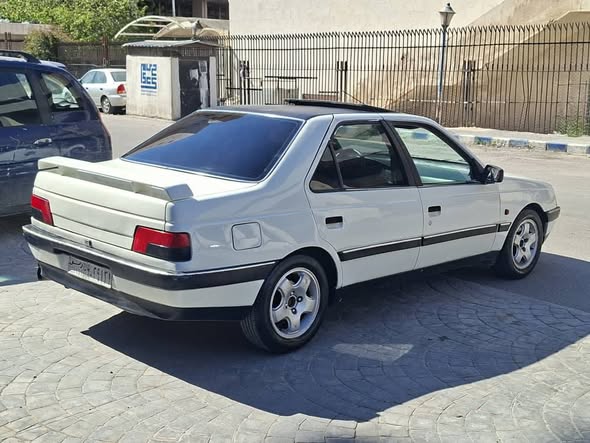 بيجو ٤٠٥ 1993 - صورة 4