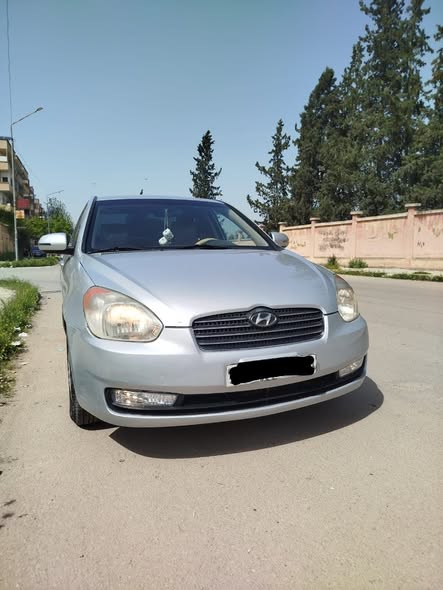 هيونداي فيرنا 2011 - صورة 2