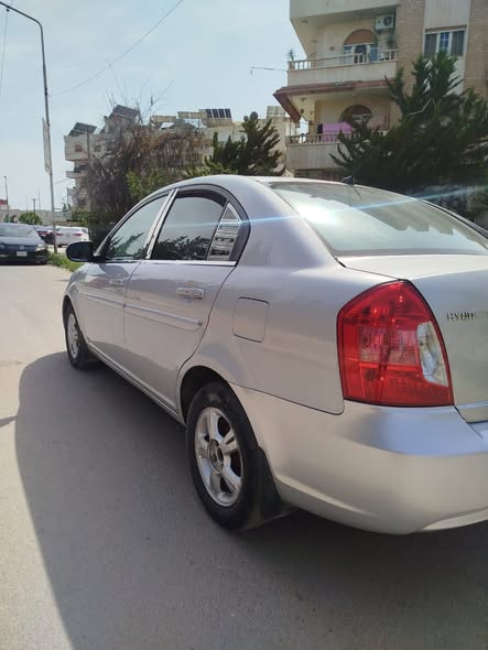 هيونداي فيرنا 2011 - صورة 5