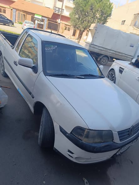 فولكس فاجن سافيرو 2003 - صورة 2