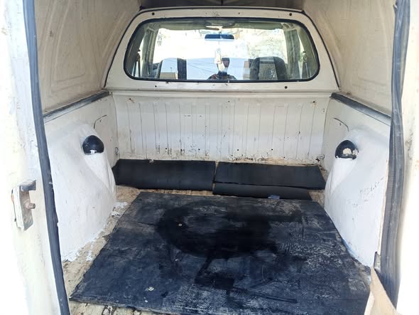 سكودا بيك أب 1998 - صورة 3