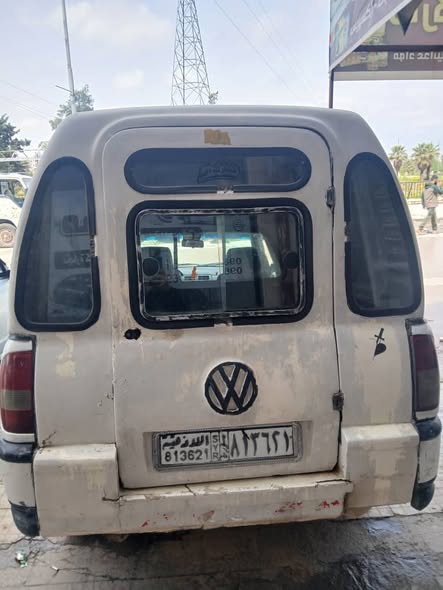 فولكس فاجن سافيرو 2005 - صورة 3