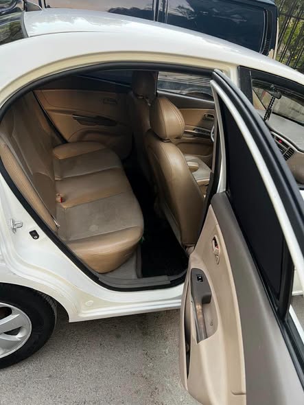 كيا ريو 2010 - صورة 2