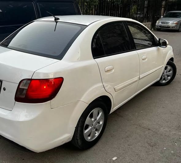 كيا ريو 2010 - صورة 4