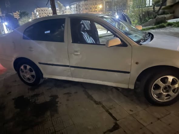 سكودا اوكتافيا 2001 - صورة 2