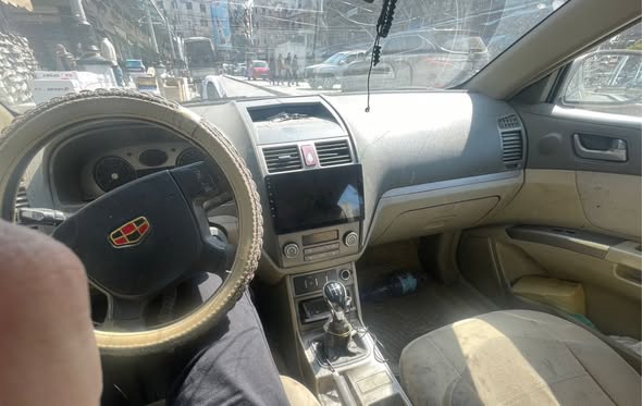 جيلي ام غراند 2010 - صورة 2