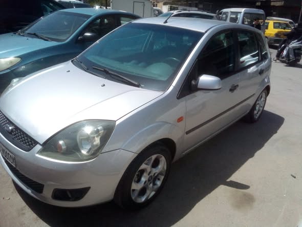 فورد فيستا 2008 - صورة 3