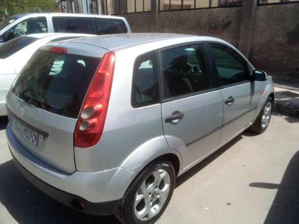 فورد فيستا 2008 - صورة 4