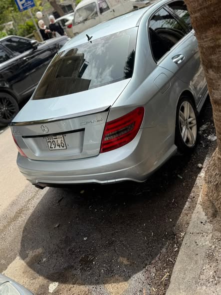 مرسيدس C250 2014 - صورة 4