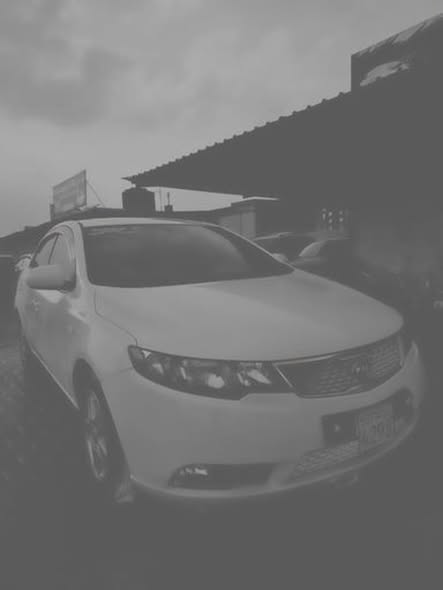 كيا فورتي 2011 - صورة 2