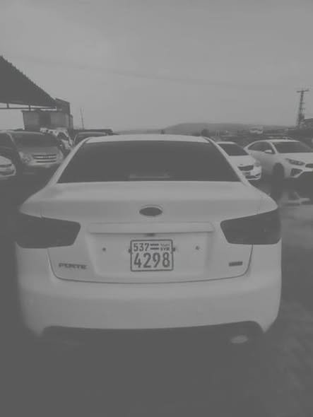 كيا فورتي 2011 - صورة 4