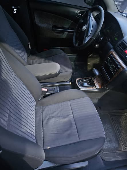 سكودا أوكتافيا 2002 - صورة 2