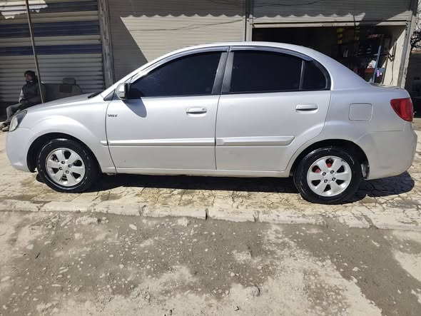 كيا ريو 2010 - صورة 2