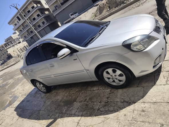 كيا ريو 2010 - صورة 4