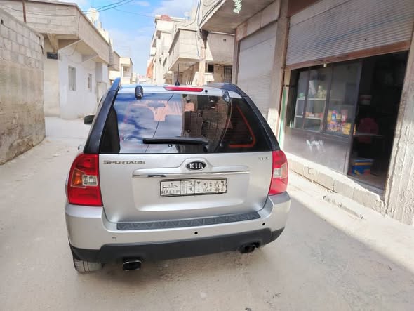 كيا سبورتاج 2009 - صورة 4