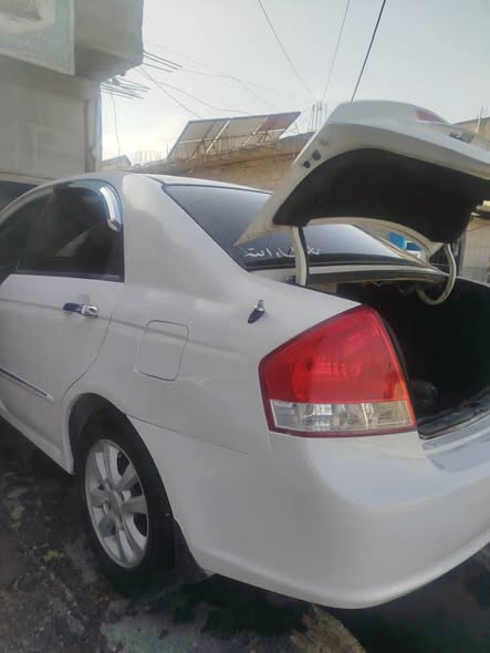 كيا سيراتو 2009 - صورة 2